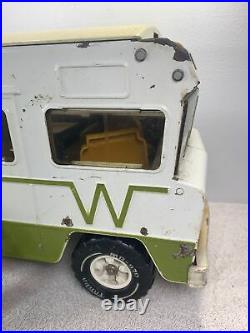 1970s Vintage Tonka Winnebago Indian RV Motorhome Camper Toy 22 2 Figures Rust