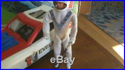 1974 EVEL KNIEVEL STUNT & CrASH CAR Figure, Launcher, Instructions & BOX