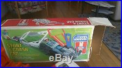 1974 EVEL KNIEVEL STUNT & CrASH CAR Figure, Launcher, Instructions & BOX