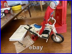 1975 Ideal EVEL KNIEVEL Stunt Cycle Figure, Energizer, Swagger Stick & Stunt Bar