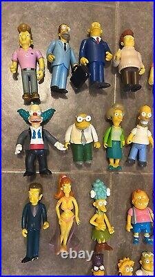 2003 Simpsons Playmates Lot World Of Springfield Play Sets 24 Figures READ