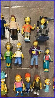 2003 Simpsons Playmates Lot World Of Springfield Play Sets 24 Figures READ