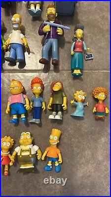 2003 Simpsons Playmates Lot World Of Springfield Play Sets 24 Figures READ