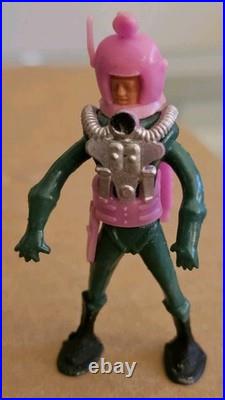 23 Vintage 1970s Hong Kong Space Astronaut Figures 2 Backpack Types Color Varies