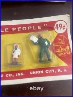 3 Sets Vtg Barclay Lead Figures in Original Package MOC Winter, Little People