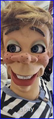 34 NEW Ventriloquist Hillbilly Moving & Crossing Eyes, Raising Eyebrows etc