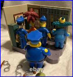 4 Action Figures Plus Police Station Playset The Simpsons Vintage Toys No Lou