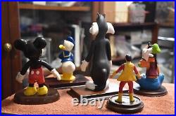 5! Vintage Cartoon Character Vinyl Figure Collection! Mounted Oak! Sale/shipped