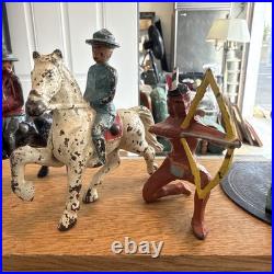 7 vintage cast metal/lead toy figures