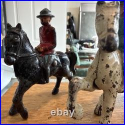 7 vintage cast metal/lead toy figures
