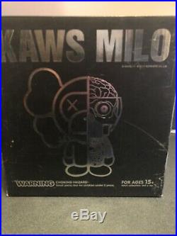 A BATHING APE Original Fake MILO Figure BLACK