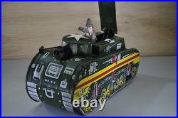 Antique Toy Tank Tin Wind-up Action Toy With Key Pop-up Gunner 1950 Mar Toys