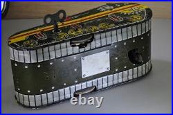 Antique Toy Tank Tin Wind-up Action Toy With Key Pop-up Gunner 1950 Mar Toys
