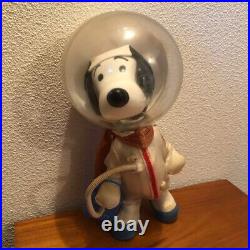 Astronauts Snoopy Astronauts Snoopy Vintage 1st 1969 Peanuts helmet toy figure