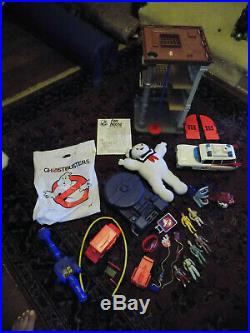 BIG LOT Vtg Kenner Toys The Real Ghostbusters Firehouse Figures Staypuff plush +