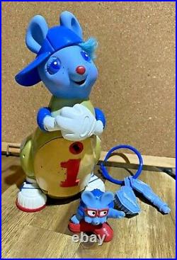 Big Vintage Keypers Baseball Kangaroo Toy Figure Complete! Brush Finder Key Hat