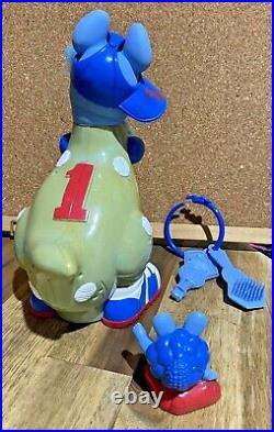 Big Vintage Keypers Baseball Kangaroo Toy Figure Complete! Brush Finder Key Hat