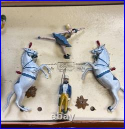 Britains Mammoth Circus Lead Toy Figures No. 2054 With Original Box