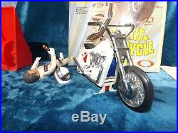 COMPLETE 1st. EDITION EVEL KNIEVEL STUNT CYCLE, ENERGIZER and FIGURE IN ORIG BOX