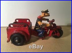 Cast iron Popeye figure w vintage Hubley Spinach delivery motorcycle 1930s toy