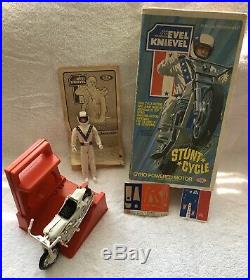 EVEL KNIEVEL 1974 Stunt Cycle EnergizerBike FigureCaneBox & Instructions