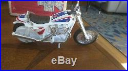 Early 2nd Edition EVEL KNIEVEL STUNT CYCLE Figure, Launcher, Instructions & BOX
