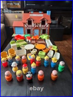 Fisher Price TUDER HOUSE 952 vintage- With Aproximately 50 Accessories