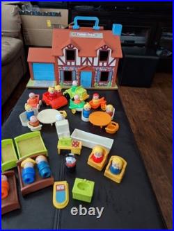 Fisher Price TUDER HOUSE 952 vintage- With Aproximately 50 Accessories