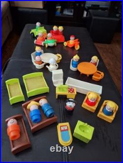 Fisher Price TUDER HOUSE 952 vintage- With Aproximately 50 Accessories
