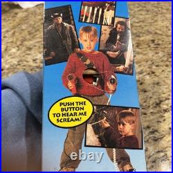 Fully functional Screaming Kevin comes in its original box. #7150 THQ Cpix