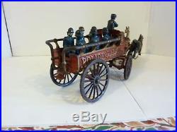 Hubley POLICE PATROL a 3 Horse CAST IRON WAGON retains all 7 Org Figures 20