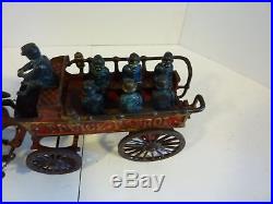 Hubley POLICE PATROL a 3 Horse CAST IRON WAGON retains all 7 Org Figures 20