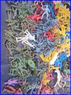 Huge Lot Toy Soldier Army Men Vehicles Cowboys Indians Animals Horses VINTAGE