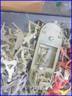 Huge Lot Toy Soldier Army Men Vehicles Cowboys Indians Animals Horses VINTAGE