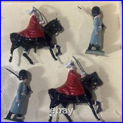 Johillco Hollow-Cast Lead Life Guards Toy Soldiers 13 Figures Box (No Lid)