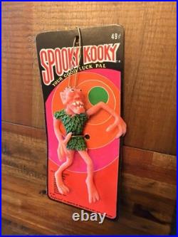 Kooky Spooky Dungeon Goon Figure 1971 Vintage Grass Skirt Single Jiggler Toy