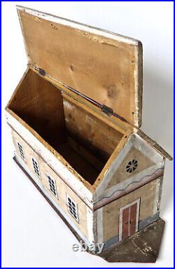 Late 19th Century Flat Bottom Toy Noah's Ark with 34 Figures. German Circa 1880