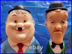 Laurel & Hardy 1960s Italian 8 Squeeze Figures (Works Perfectly! Hats Pop Up!)