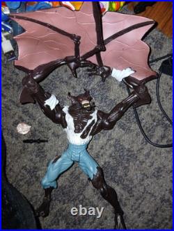 Looooookkk! 25 Vintage Awesum Action Figures