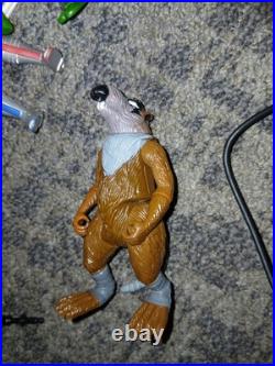 Looooookkk! 25 Vintage Awesum Action Figures