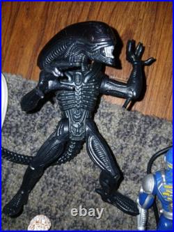 Looooookkk! 25 Vintage Awesum Action Figures