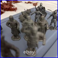 MARX PRINCE VALIANT PLAYSET 14 SILVER FIGURES 1950s Broken Feather MARX PRINCE VALIANT PLAYSET 14 SILVER FIGURES 1950s Broken Feather
