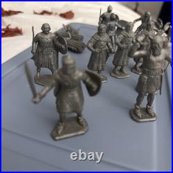 MARX PRINCE VALIANT PLAYSET 14 SILVER FIGURES 1950s Broken Feather