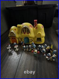MUSICAL PACK VINTAGE 1970s-1980s LOT ORIGINAL PVC SMURFS AND HOUSE