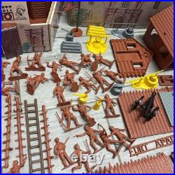 Marx 1995 Davy Crockett the Alamo Play Set with Figures, Cannons, Nearly Complete