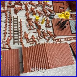 Marx 1995 Davy Crockett the Alamo Play Set with Figures, Cannons, Nearly Complete