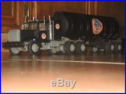Mego Vintage 1976 Cb MC Haul Bear Masher Tractor Rig Oil Tanker + Action Figure