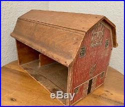 Old Wood Barn with Vintage Animals and Figures (24 pieces)