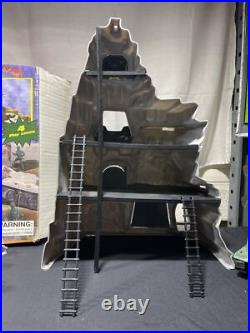 P-604 Vintage Has Marketing Hill Top Alpha Action Playset With Accessories