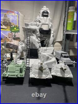 P-604 Vintage Has Marketing Hill Top Alpha Action Playset With Accessories
